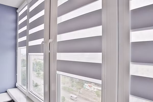 a picture of some blinds going down a window
